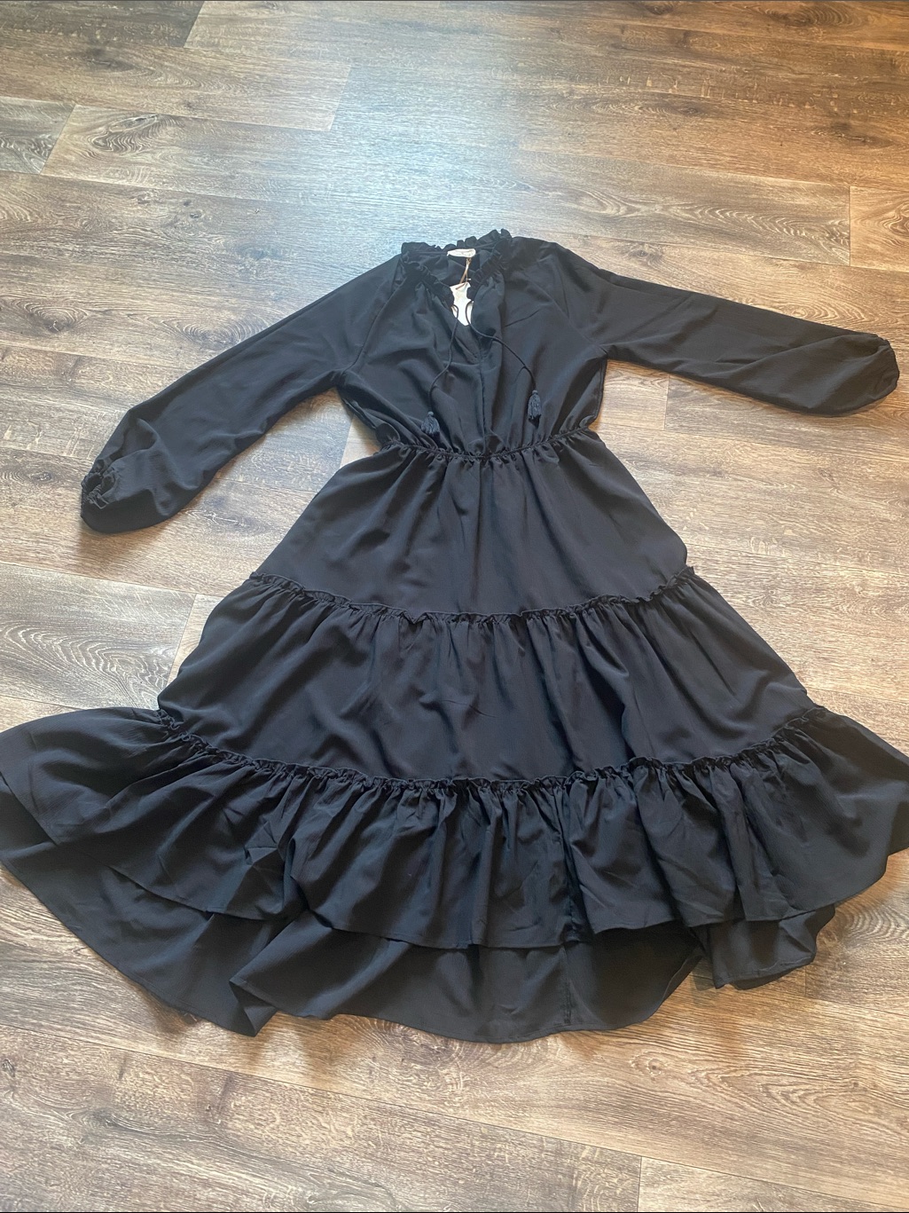 Women's Black Long-Sleeve Tiered Ruffle Dress